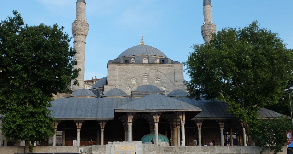 The 10 Most Beautiful Mosques in Istanbul You Can Visit