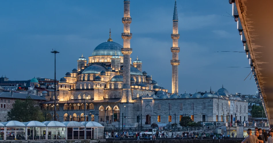 The 10 Most Beautiful Mosques in Istanbul You Can Visit