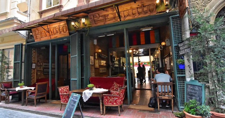 Best Breakfast Spots and Foods to Try in Istanbul