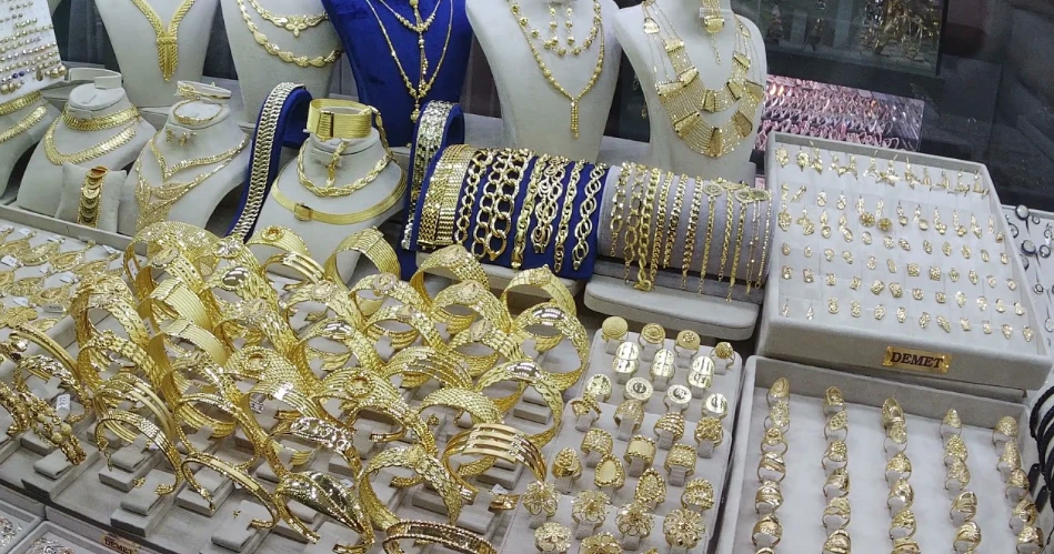 Grand Bazaar Istanbul: What to Buy and Shopping Tips