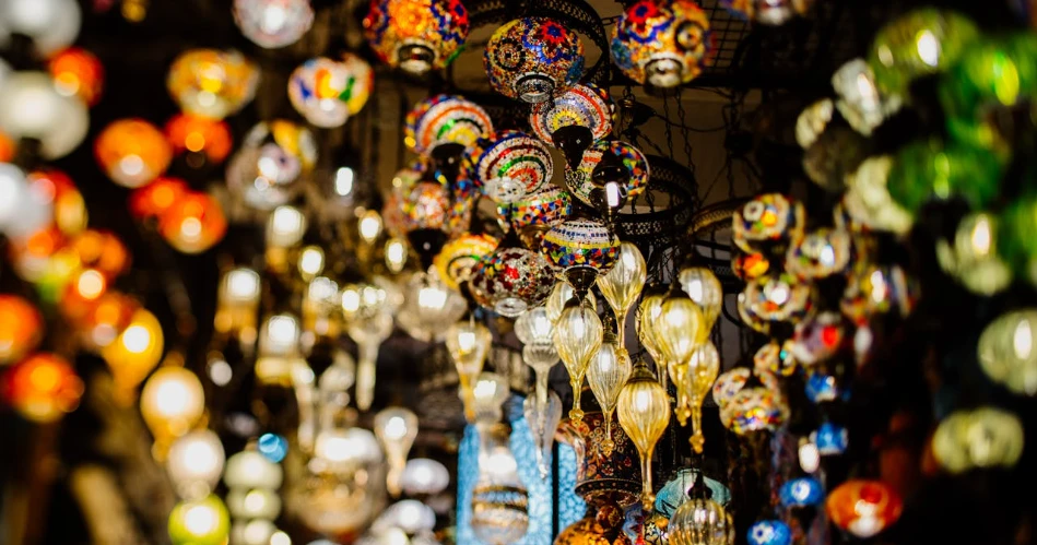 Grand Bazaar Istanbul: What to Buy and Shopping Tips