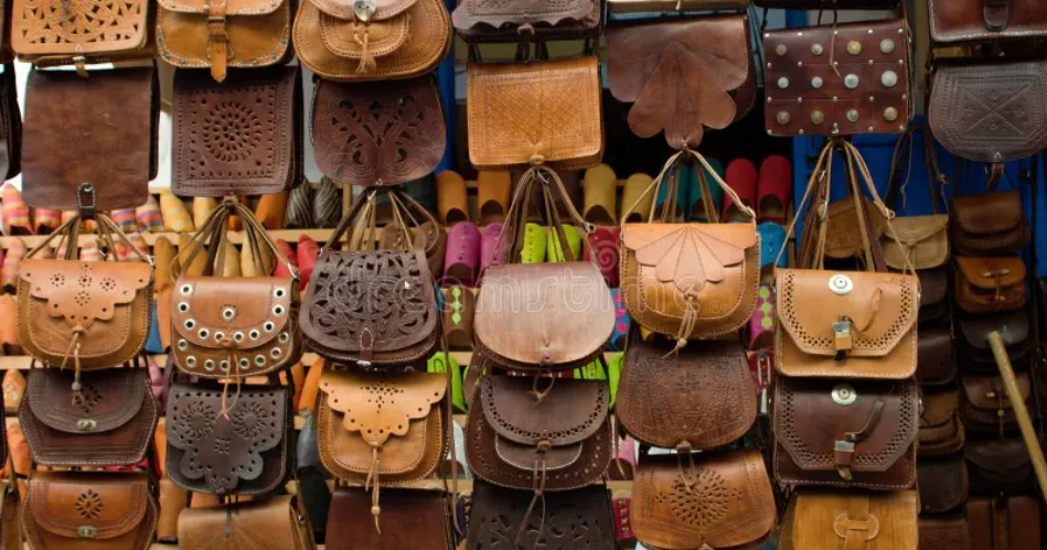 Grand Bazaar Istanbul: What to Buy and Shopping Tips